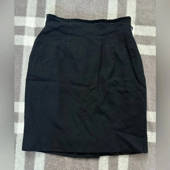 Brooks Brothers Black Pencil Skirt Velvet Waist  Size 6 - Picture 3 of 7